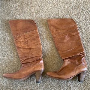 Vintage brown leather Frye boots